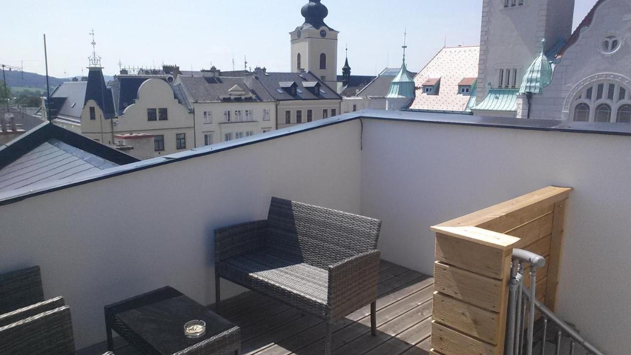 Apartmany Na Namesti 顺佩尔克 外观 照片